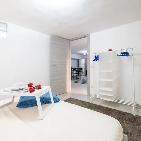 Manzoni 29 Apartmán